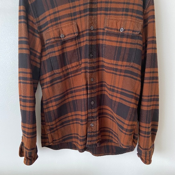 Filson Men's Medium 100% Cotton Copper Black Plaid Flannel Work Shirt 11010689 - Picture 5 of 10